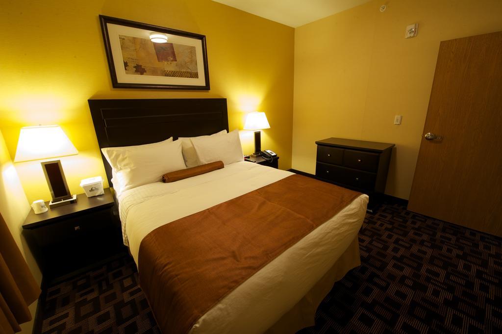 Days Inn & Suites By Wyndham Winnipeg Airport Manitoba Εξωτερικό φωτογραφία